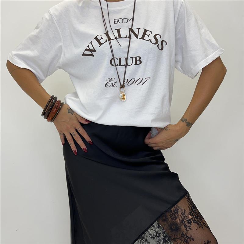 t-shirt con stampa wellness